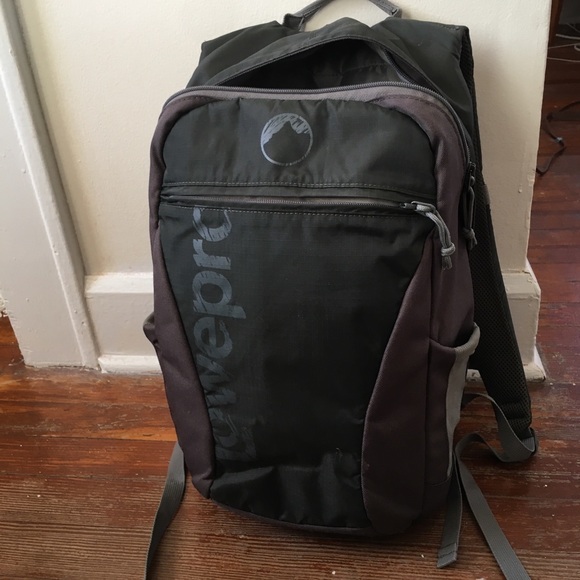 Lowepro Camera Backpack - Picture 12 of 12